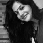 Sshivada Instagram - Always wear a smile,because your smile is a reason for many others to smile☺️.... 📸 @muralikrishnan1004 #smile #smilemore #stayhealthystayhappy #loveyourself #loveyourlife