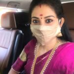 Sshivada Instagram - Finally got a chance to dress up after a very long time... Picked this lovely kancheepuram sari from @vastrakriti.boutique. Don't forget to wear your #mask when you step out. #brotherswedding #familyaffair #sarilove #staysafe PS : when there is no one around to click a proper pic of yours this happens😁😉