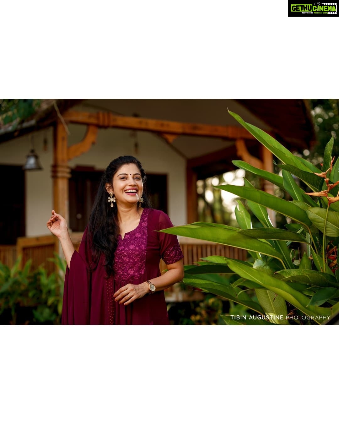 Sshivada Instagram - Just sending some love and positive vibesππ. Happy pongal and Makara Sankranthi. Stay blessed dears... π· @tibinaugustinephotography π @brand_nithara_ Earring @elegant_drapes_sneha Canoe Ville