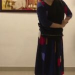 Sshivada Instagram - My love for Natyam never fades.Started my journey under my beloved guru Smt Sudha Peethambaran with the guidance of Peethambaran Sir and Dr C.P.Unnikrishnan sir.Had the blessings to learn Natyam under the tutilage of the legendary gurus #TheDhananjayans .Its been almost 6 years since I performed .But still...A humble attempt to be a part of ISSDMF 2020 festival challenge @muralikrishnan1004