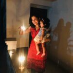 Sshivada Instagram - Defeating the Darkness. Together we shall overcome... #9minutesforindia #fightagainstcorona #9pm9minutes