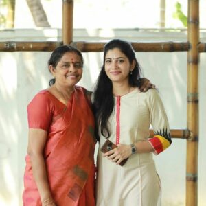 Sshivada Instagram - Words are not enough to Thank you for all that you do... Happy Mother's day to all lovely mothers 😍😍😘🙏