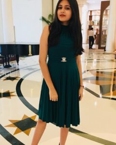 Suhani Bhatnagar Instagram - 🖤🖤