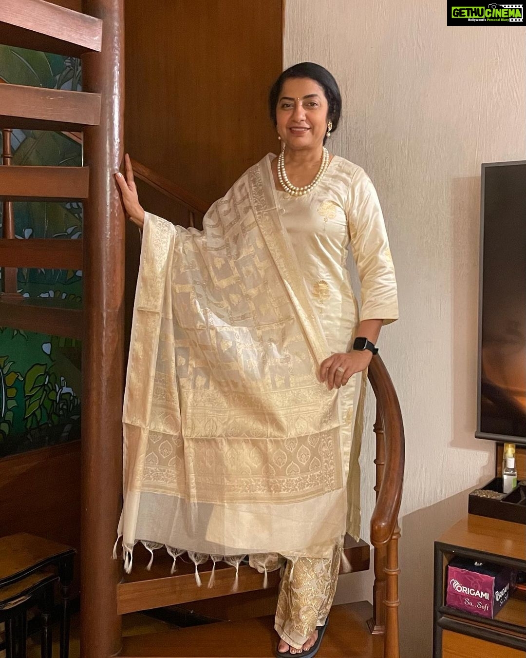 Suhasini Maniratnam Instagram - Click click click. How many ever clicks …. The same 😳same 🤪same😜