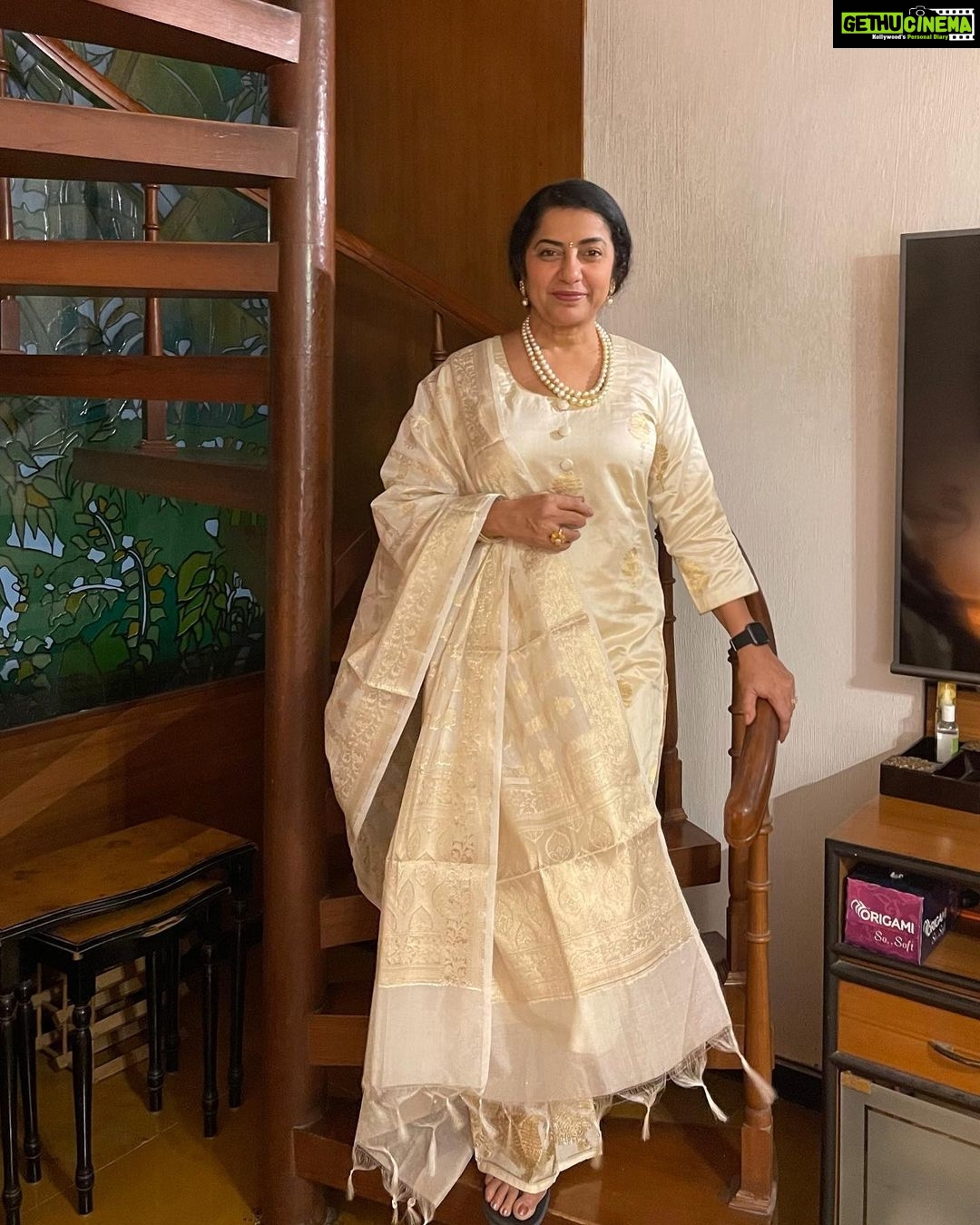 Suhasini Maniratnam Instagram - Click click click. How many ever clicks …. The same 😳same 🤪same😜