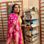 Suhasini Maniratnam Instagram – Get  set …spray dab dab and Go ooooo! Wedding times