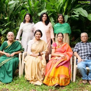 Suhasini Maniratnam Instagram - August 12 my thamiz nakshathram day.  Naan trustees gopi sherene and Nithya surprised me with so much class fun and kindness.