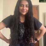 Suhasini Maniratnam Instagram - Sunday curly hair routine. Slowly learning not to use hair dryer hair iron and even hair brush or comb. Curly haired girls will know the struggle
