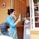 Suhasini Maniratnam Instagram – Door to door campaign for MNM torch and Kamal.