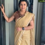 Suhasini Maniratnam Instagram - Sunday dress up. Final episode.