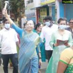 Suhasini Maniratnam Instagram - Door to door campaign for MNM torch and Kamal.