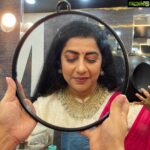 Suhasini Maniratnam Instagram - From make up room to location. Happy to collaborate with Preethi a kid I’ve known from vidya mandir. But today she decides what I wear. ❤️❤️❤️ @preethi_nedumaran_official