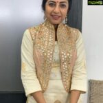 Suhasini Maniratnam Instagram - Sunday Maaru vesham