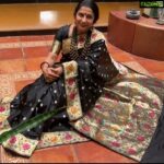 Suhasini Maniratnam Instagram - Thank you so much our dearest @suhasinihasan for virtually launching Mayukha on this auspicious day!! Mayukha is a special brand where we aim to curate sarees of weaves close to our hearts and sending a ray of light to all the weavers who are in this trade. Through Mayukha we make all you wonderful people a part of this greater good too!! @suhasinihasan is in a special Black Katan paithani Meenadar border with gold zari all over Butti In contrast colours of black and Rani pink which is right for every season!! Does'nt she look jus FAB!!!! @mayukhafabs . . . #maayabymayukha #festivedit2020 #diwalicollection #deepavalicollection #diwali2020 #handloomsarees #sareesofinstagram #isupporthandloom #classicsarees #handloomlove #celebsinmayukha #newbrand #handcrafted #handcraftedwithlove #mayukhafabs #heirloomsarees #shopatmayukha #vocalforlocal #indiantextiles #banarasisarees #jaal #sona #rupa #kadwa #paithani #patola #fromustou #mayukhawoman #womaninmayukha