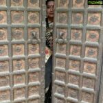 Suhasini Maniratnam Instagram - @suhasinihasan virtually launching Mayukha on this auspicious day!! Mayukha is a special brand where we aim to curate sarees of weaves close to our hearts and sending a ray of light to all the weavers who are in this trade. Through Mayukha we make all you wonderful people a part of this greater good too!! @suhasinihasan is in a special Black Katan paithani Meenadar border with gold zari all over Butti In contrast colours of black and Rani pink which is right for every season!! Does'nt she look jus FAB!!!! . . . #maayabymayukha #festivedit2020 #diwalicollection #deepavalicollection #diwali2020 #handloomsarees #sareesofinstagram #isupporthandloom #classicsarees #handloomlove #celebsinmayukha #newbrand #handcrafted #handcraftedwithlove #mayukhafabs #heirloomsarees #shopatmayukha #vocalforlocal #indiantextiles #banarasisarees #jaal #sona #rupa #kadwa #paithani #patola #fromustou #mayukhawoman #womaninmayukha @mayukhafabs