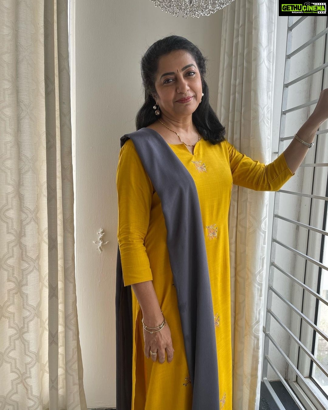 Suhasini Maniratnam Instagram - Work mode