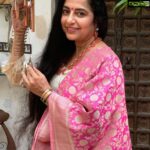 Suhasini Maniratnam Instagram - Thank you so much our dearest @suhasinihasan for virtually launching Mayukha on this auspicious day!! Mayukha is a special brand where we aim to curate sarees of weaves close to our hearts and sending a ray of light to all the weavers who are in this trade. Thro Mayukha we make all you wonderful people a part of this greater good too!! @suhasinihasan is in a special pure Banarasi silk cream suit set with a contrast rose pink heavy dupatta. @mayukhafabs . . . #maayabymayukha #festivedit2020 #diwalicollection #deepavalicollection #diwali2020 #handloomsarees #sareesofinstagram #isupporthandloom #classicsarees #handloomlove #somethingspecial #handcrafted #handcraftedwithlove #mayukhafabs #heirloomsarees #classics #asareeforeveryoccassion #shopatmayukha #indiantextiles #banarasisarees #jaal #celebsinmayukha #kadwa #paithani #patola #mayukhawoman #womaninmayukha