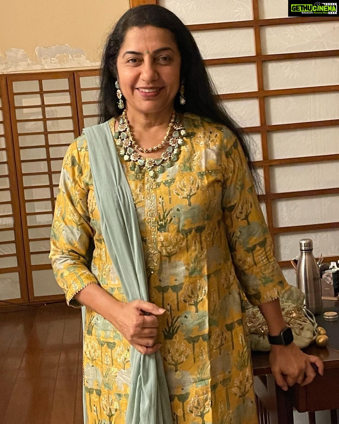 Suhasini Maniratnam Instagram - When you are dressed to go out why can’t I come too ! Says Ponni