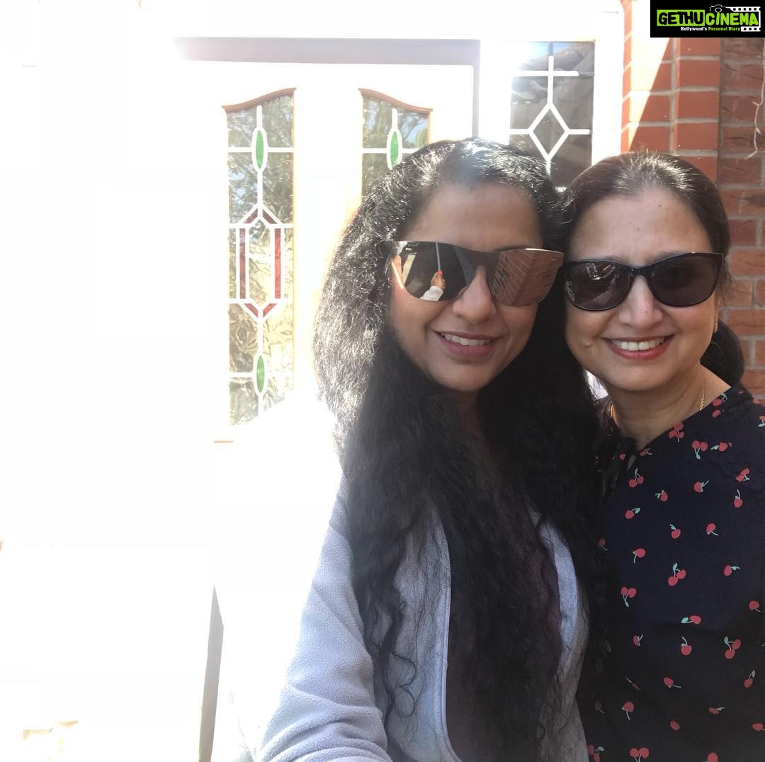 Suhasini Maniratnam Instagram - Sister sister