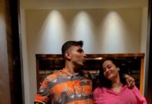 Suja Varunee Instagram - ❤️ You are my only Friend... You are my only VALENTINE ❤️ 😘😘😘😘😘😘😘😘😘😘😘😘 Happy Valentines day My dearest @shivakumarr20 ❤️ @itssujavarunee 😘😘😘😘😘😘😘😘😘😘😘😘 #valentineday #valentinesweek #valentinegift