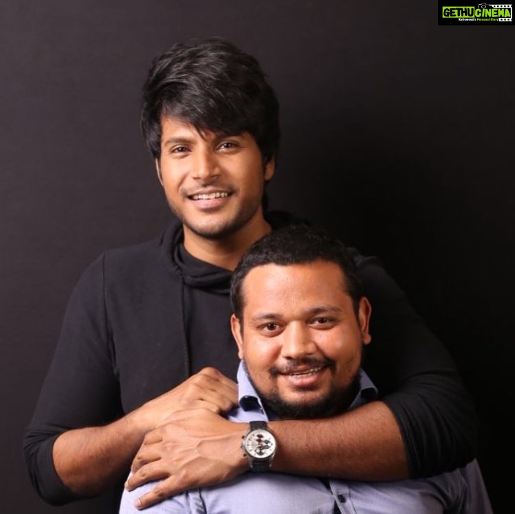 Sundeep Kishan Instagram - Wishing our in house mini don,my KidBrother/ExecutiveProducer/Manager/SupportSystem @sivacherry9 a very very Happy Birthday...wishing you a Happy and Single year ahead 😂🤣😁