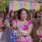 Sunny Leone Instagram - #SharamLihaaj OUT NOW!! Check out my story for the full video link . . #SunnyLeone @zeemusiccompany