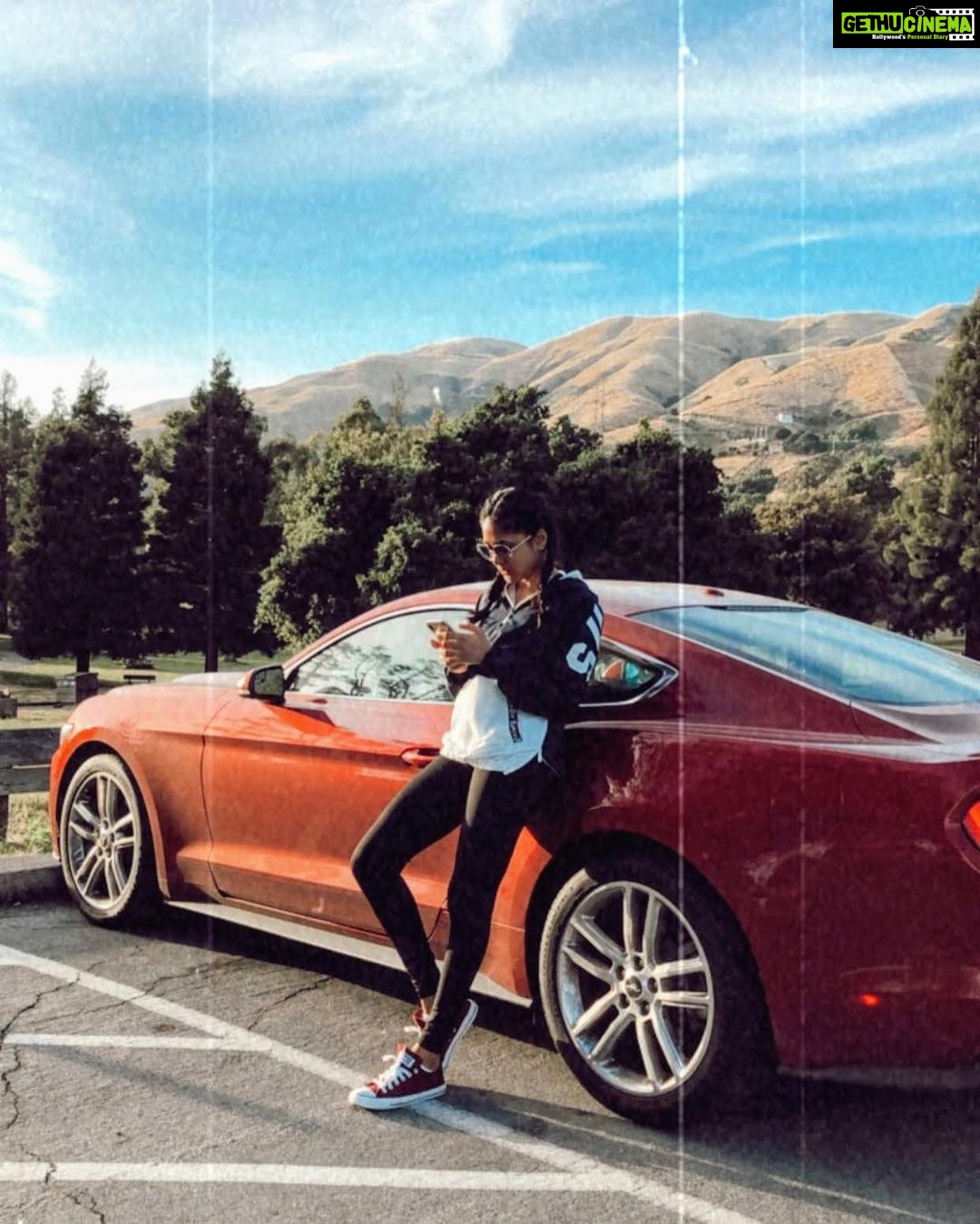 Sushma Raj Instagram - What app(s) do you use most on your phone? I use Spotify and Instagram a lot! #curious California