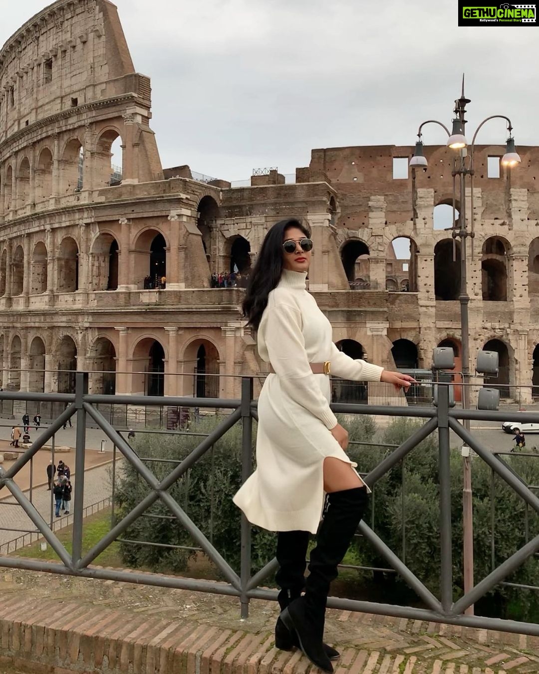 Sushma Raj Instagram - Eternal ROMA! - AMOR ❤️ Colosseum, Rome