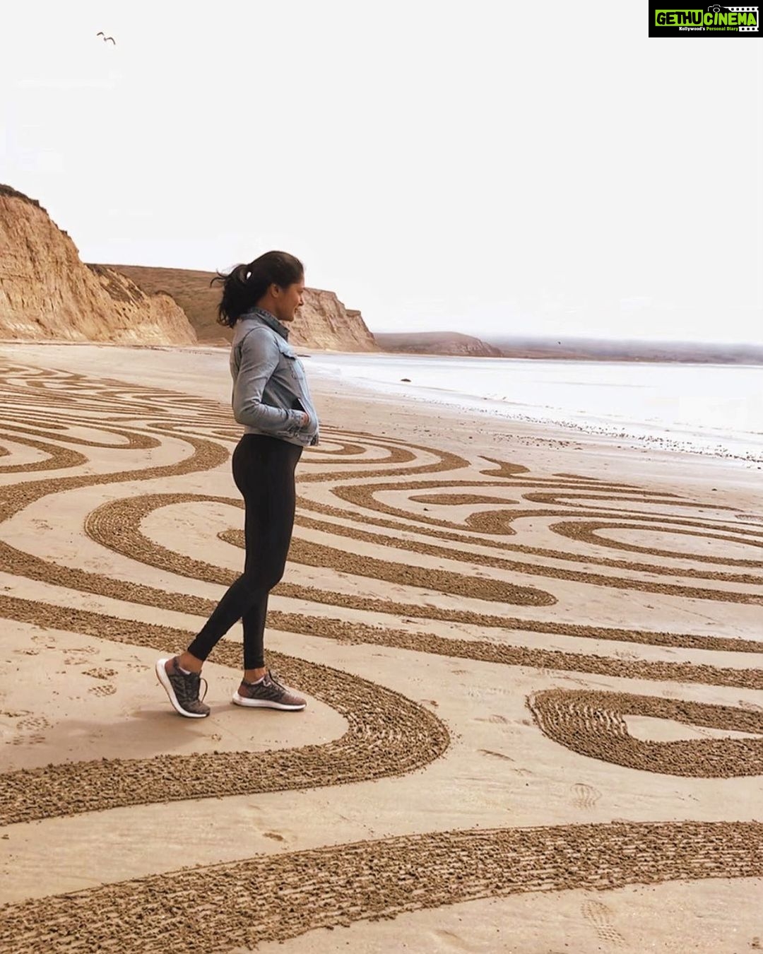Sushma Raj Instagram - This too shall pass....... #sandart #beach