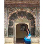 Sushma Raj Instagram - 🦚🌷 A city of colors! #royal #culture City Palace, Jaipur