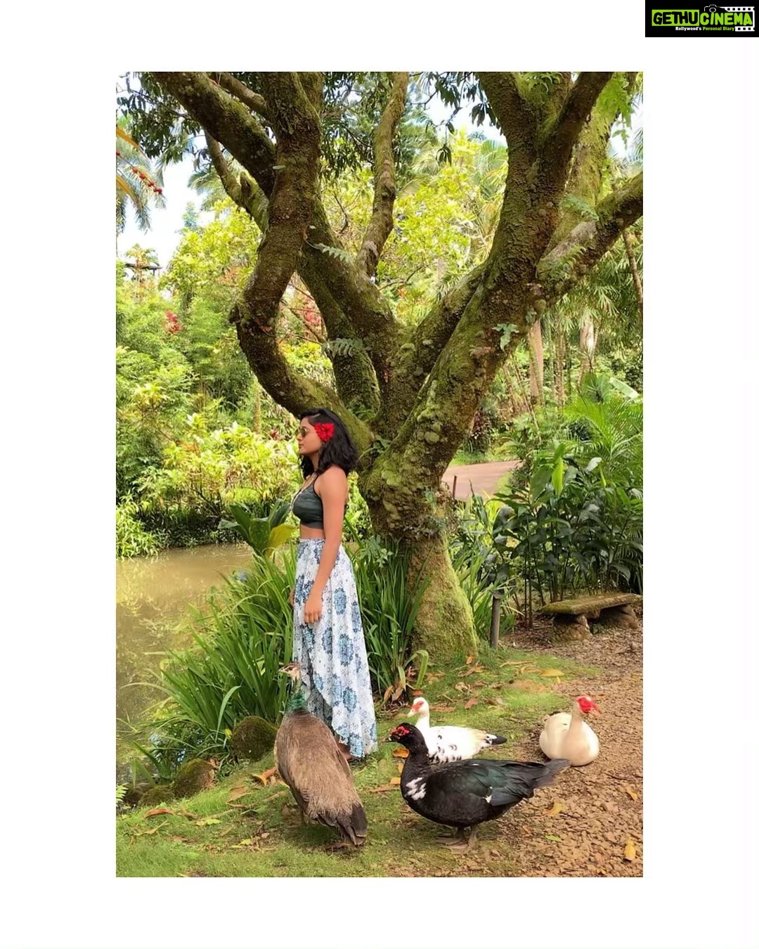 Sushma Raj Instagram - Caught up in the moment. Idk what we are all watching 😂