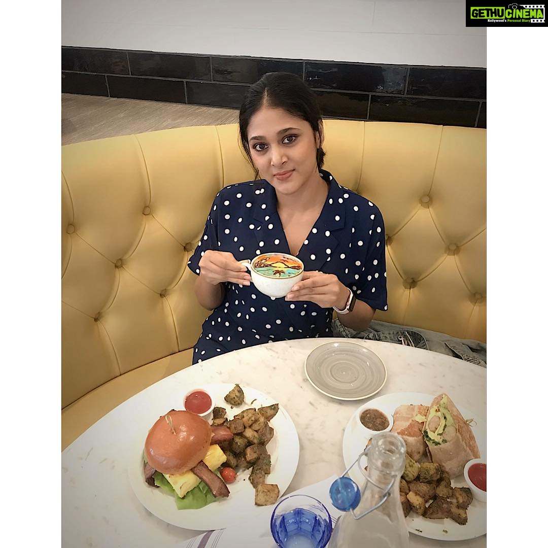 Sushma Raj Instagram - #bruch #sunsetblvd #coffeeart #colorburstlatte The Butcher, The Baker, The Cappuccino Maker