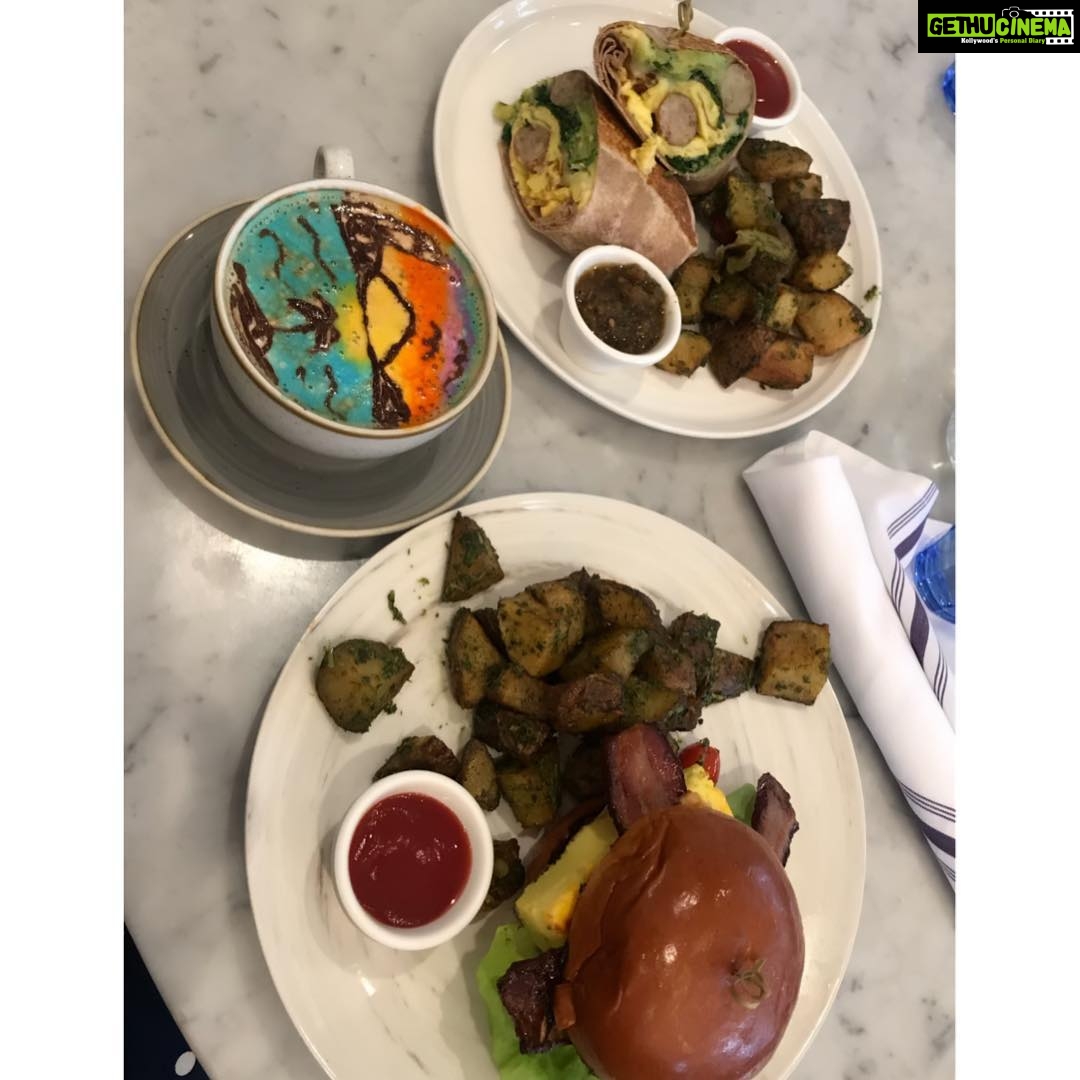 Sushma Raj Instagram - #bruch #sunsetblvd #coffeeart #colorburstlatte The Butcher, The Baker, The Cappuccino Maker