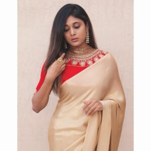 Sushma Raj Instagram - #sareelove ✨ #tb