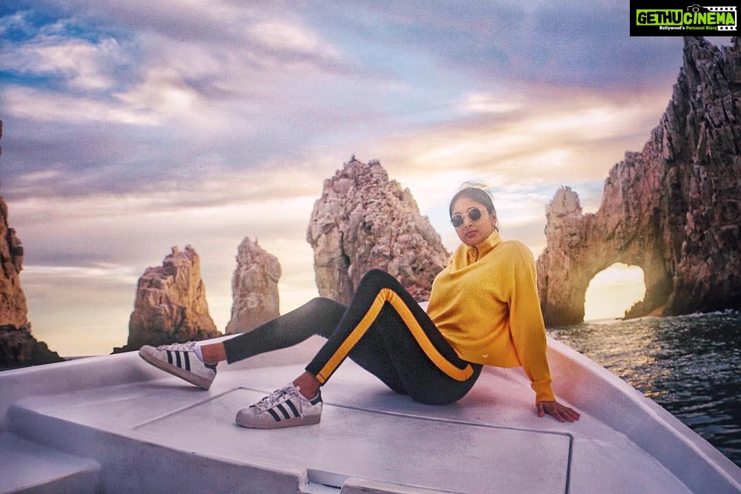Sushma Raj Instagram - A R C O 🏔 #arco #cabo #sunset #boatride Mexico , Los Cabos