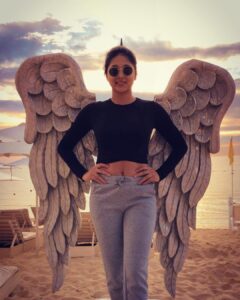 Sushma Raj Instagram - S O A R 🧚🏻‍♀️ #soar #goldenhour #cabo Mexico