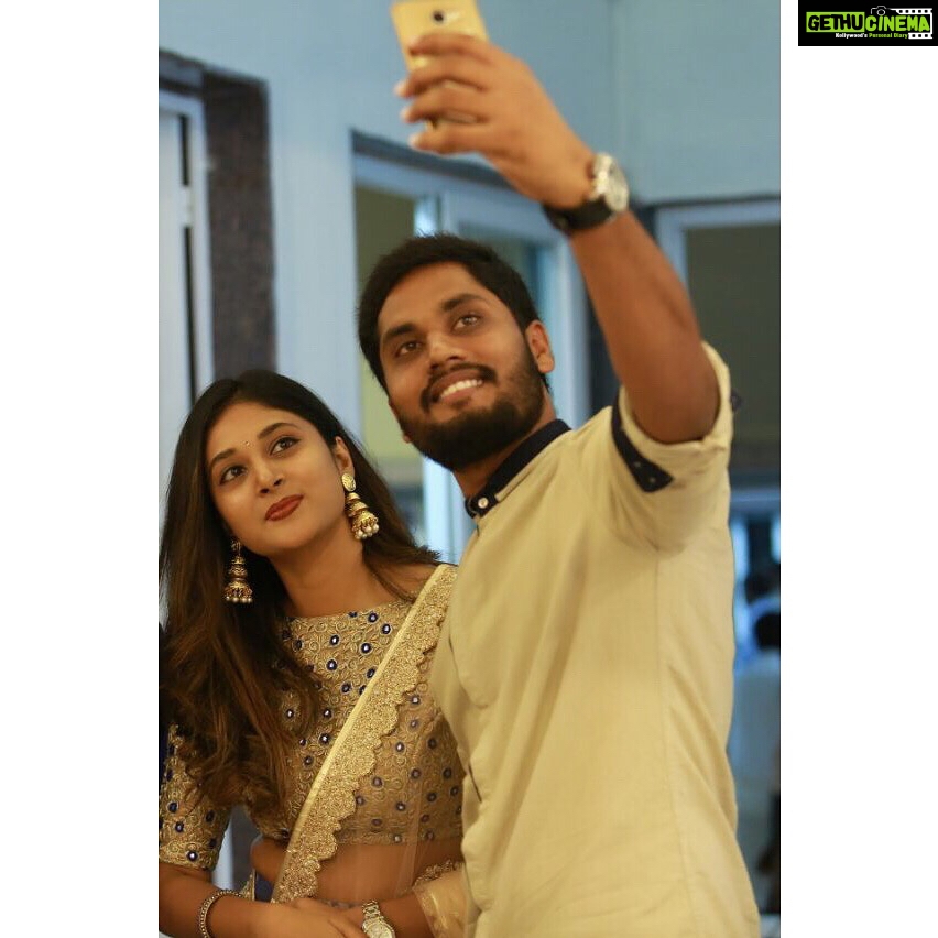 Sushma Raj Instagram - ❤️ #familytime #cousinsmarriage #brothersandsisters