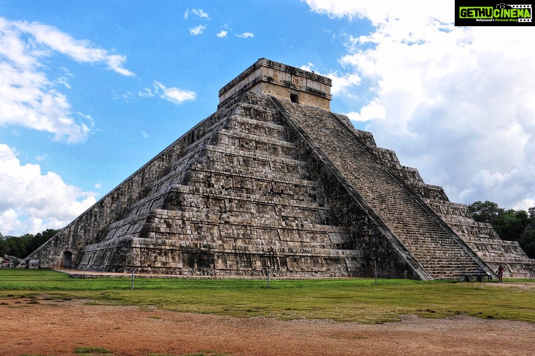 Sushma Raj Instagram - The ancient Mayan temple #chichenitza #mayanruin 🗿 Chichén-Itzá, Yucatan, Mexico
