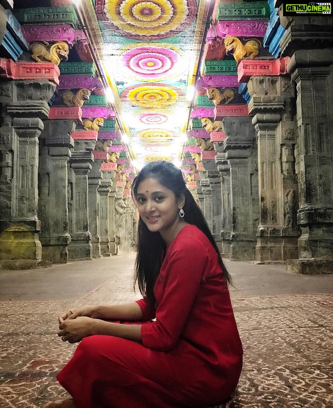 Sushma Raj Instagram - #madurai #meenakshitemple 🙏🏻 Minakshi Temple Madurai Tamilnadu