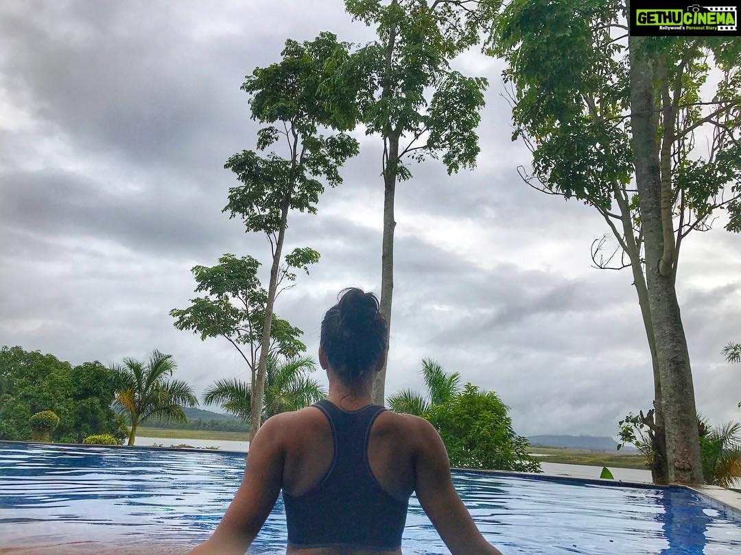 Sushma Raj Instagram - #coorgdiaries #naturelover #waterlover 🏊 Coorg