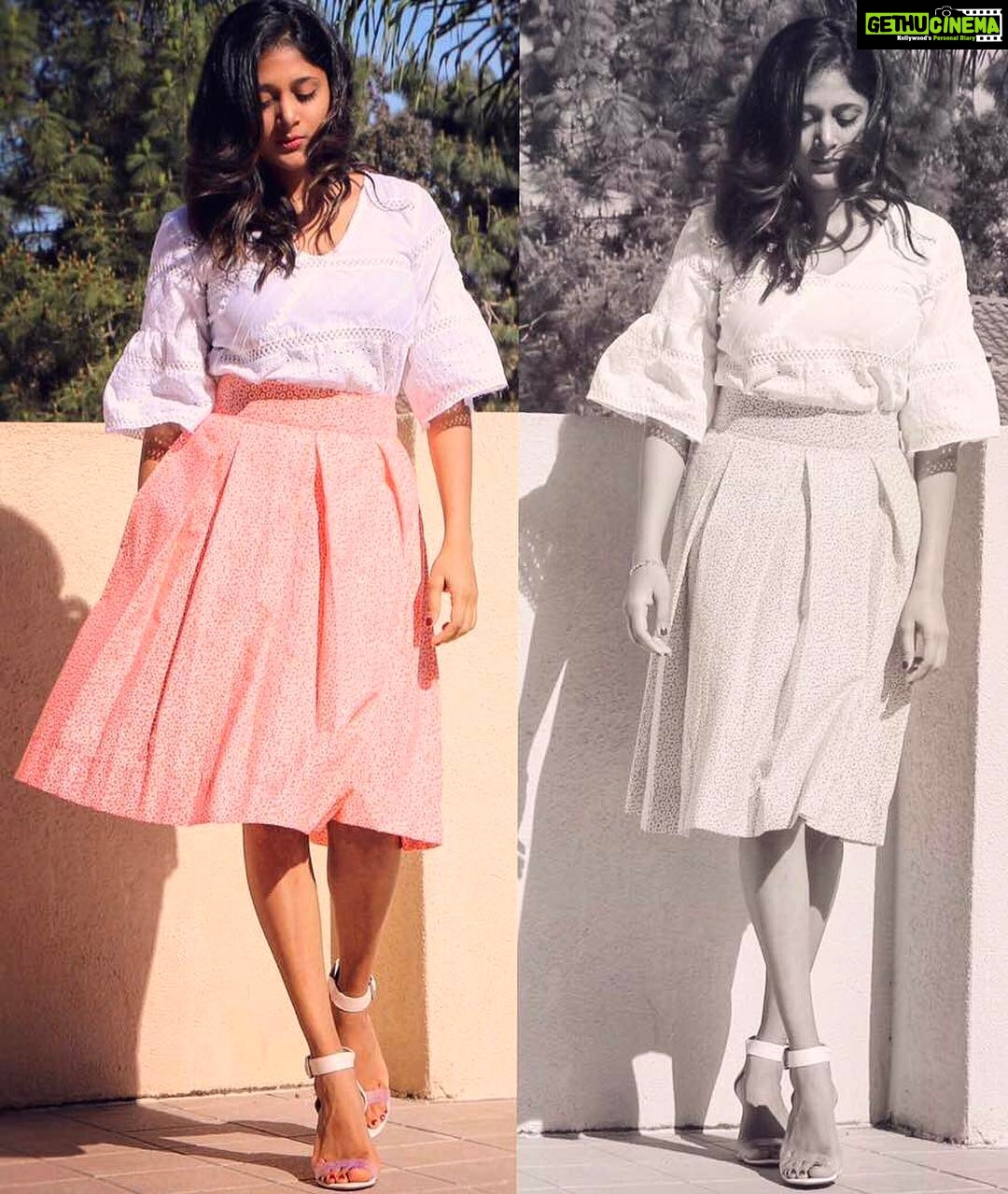 Sushma Raj Instagram - #highwaistskirt #pleated ❤️😇