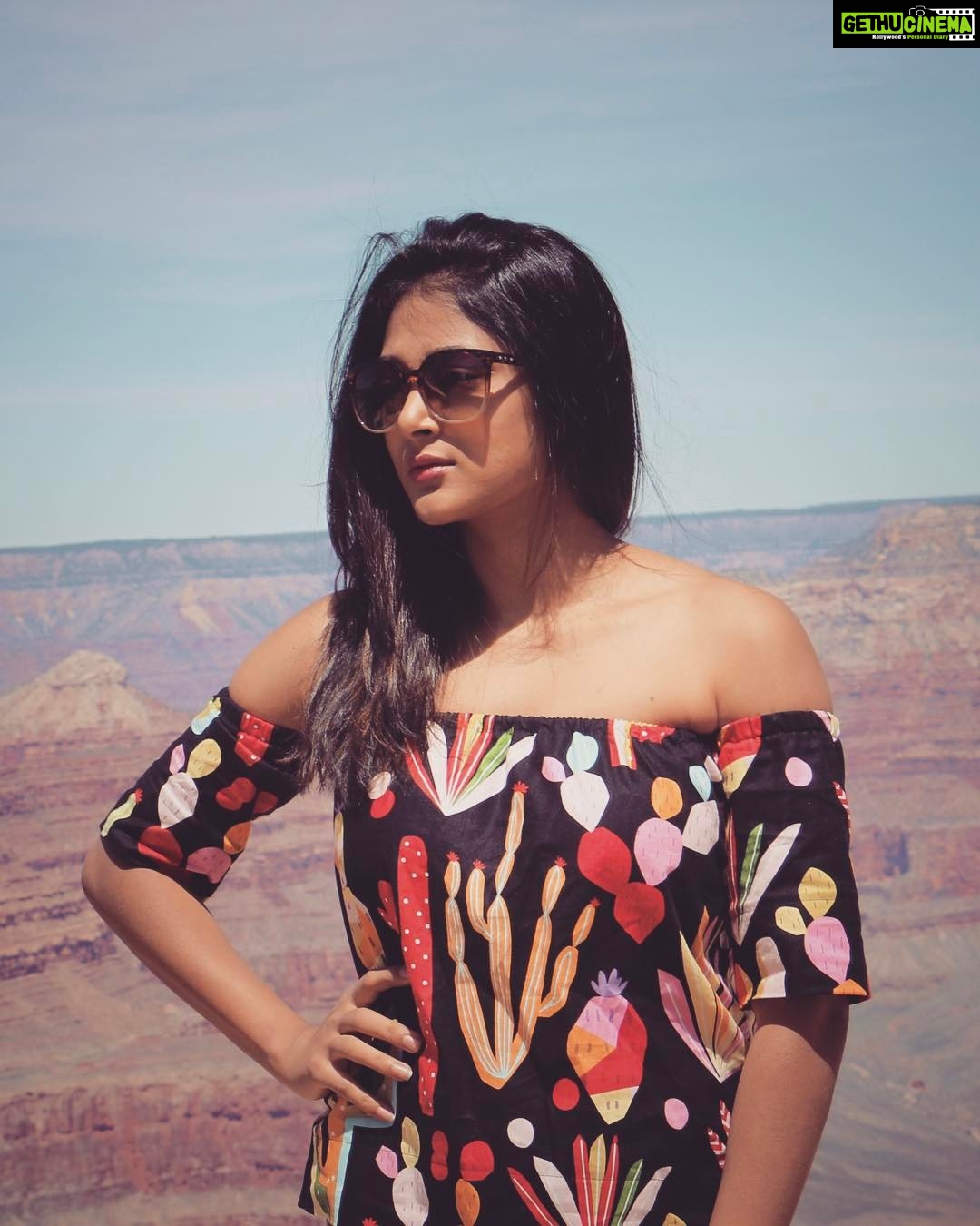 Sushma Raj Instagram - #staypositive 🙌🏻😃#cactustop ❤️#handmadetop