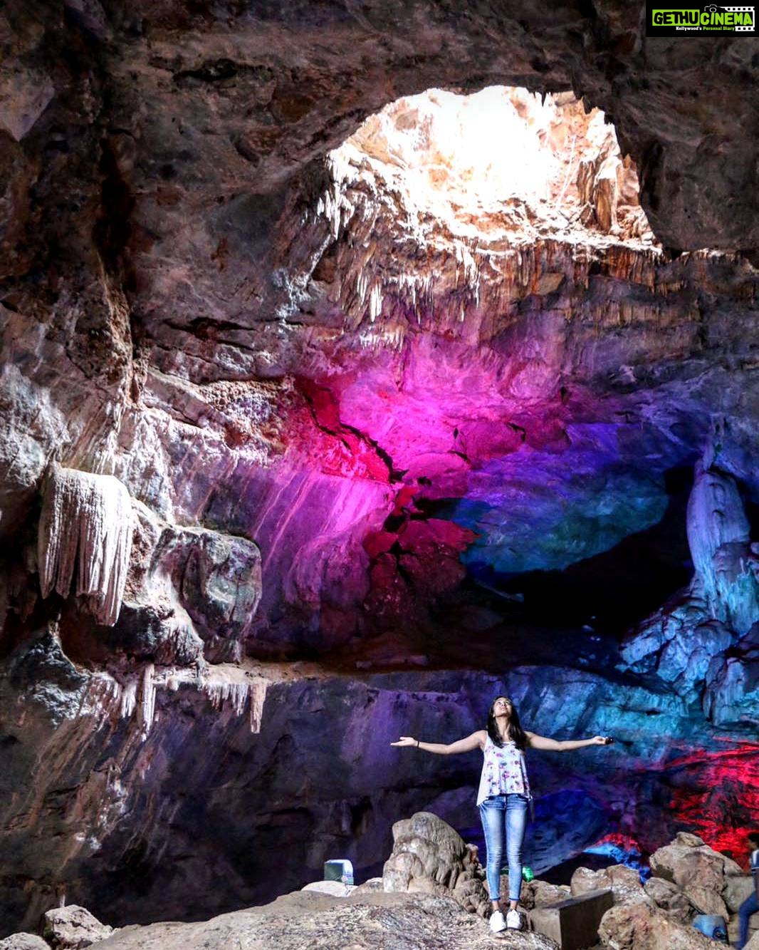 Sushma Raj Instagram - 150 million years old #borracaves #incredibleindia Borra Caves