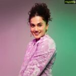 Taapsee Pannu Instagram – You don’t need Wednesdays to wear Pink 💗😍

#LooopLapeta