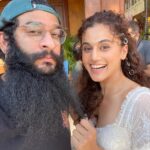 Taapsee Pannu Instagram - Today is official @bhatiaaakash day in my calendar ! Thank you for giving #LooopLapeta the exact look n feel the script deserved. I am so so glad u accepted to make your debut with the most risky and gratifying experience of this sort. Even sky is not the limit for you Bhatia Saab. You are one of a kind ! Thank you my producers @tanuj.garg @atulkasbekar @aayush_blm for insisting for me to hear the script even though I was skeptical about doing it before hearing it out. You guys truly have an eye. Please keep an eye for me too ☺️🙏🏽 @brown__bread__ your camera is the real hero of this film! It’s your visuals that will rule the hearts n mind of ppl from today coz the camera has moved like no other! The real TALENT 😜 My dear Satya @tahirrajbhasin I have seen all your films and know you REALLY well weirdly which u might agree with now. this is your best ever if u ask me. Please be the smart risk taker u. We deserve to see more n more of you on screen. @shreyadhan13 thank you for becoming a significant special part of the film, I might have stood there for the trippy rant of yours in front of the camera but behind the camera you stood by me n the film so strongly and so positively that it solidifies the faith in sisterhood 👯‍♀️ It’s all yours ppl! 1:30 pm IST onwards you will witness a Hindi film like never before , a trip like never before, madness like never before because life badal jaati hai… all it takes is a day !
