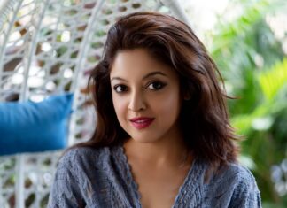 Tanushree Dutta Instagram - Happy Sunday!! #missindia #bollywood #bollywoodstyle #hollywood #fashion #catwalk #galaxy #star #yoga #yogainspiration #meditation #kaalchakrasamhita #wheel #krishna #play #time #blue #ocean #weightlossjourney #fit #fitnessmodel #fitnessmotivation