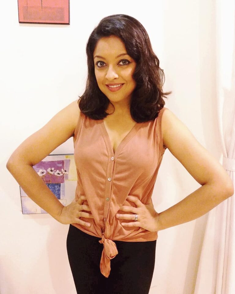 Tanushree Dutta Instagram - Hey there! 15 kgs later...