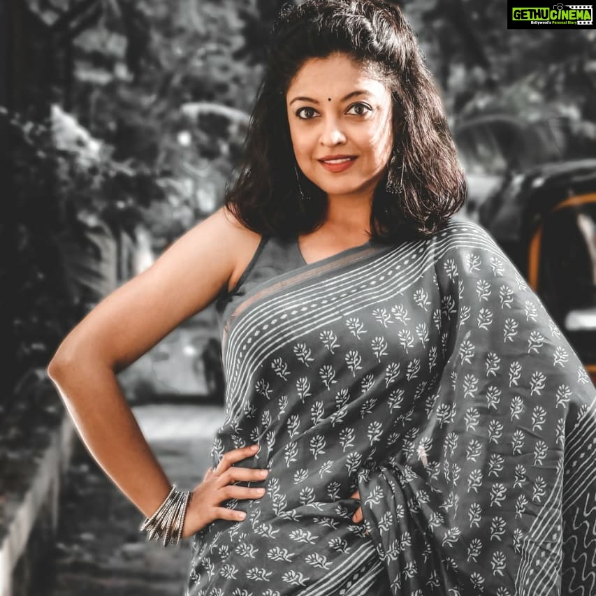 Tanushree Dutta Instagram - A shade of grey!