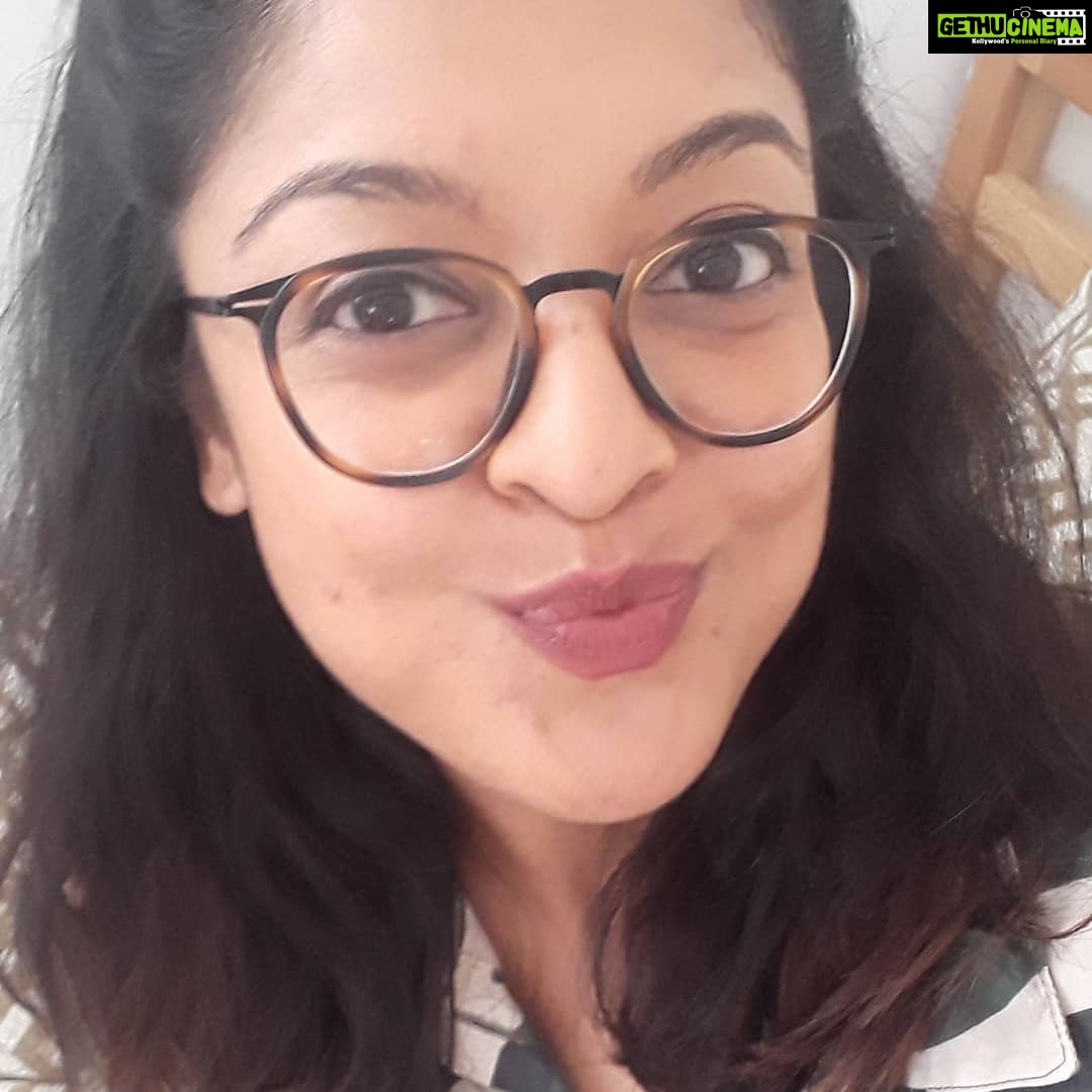 Tanushree Dutta Instagram - Today's moods and musings! The many faces of an evolving artist polished by the sands of time ( sandstorms to be more precise) . Alas the mirages of this desert world did not tire my relentless spirit. For in my spirit is hope, eternal hope and love, a zest & zeal & passion for life that I cannot explain!