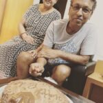 Tanushree Dutta Instagram – Dad’s birthday 9th June!! Ishita and Vatsal visited from Juhu and my sister baked a homemade cake with sloppy icing ( super yummy). They missed me somewhat so they sent me pics of the cake!! 🙄🤣🤣🤣 Nevermind that but these pics were too cute to not share!  I still remember the day, many years ago, my Dad looked very seriously in my eye and solemnly told me in bengali : “Shib hocche thakur” “mone rakhbi”. Meaning: “Shiv is God” “remember that”. Anyways I conducted my first meditation workshop on Sunday with God’s grace and it was a huge success!! Will be doing more. My dad feels proud!! Love you Dad!! Praise God hallelujah for keeping my family safe and healthy!